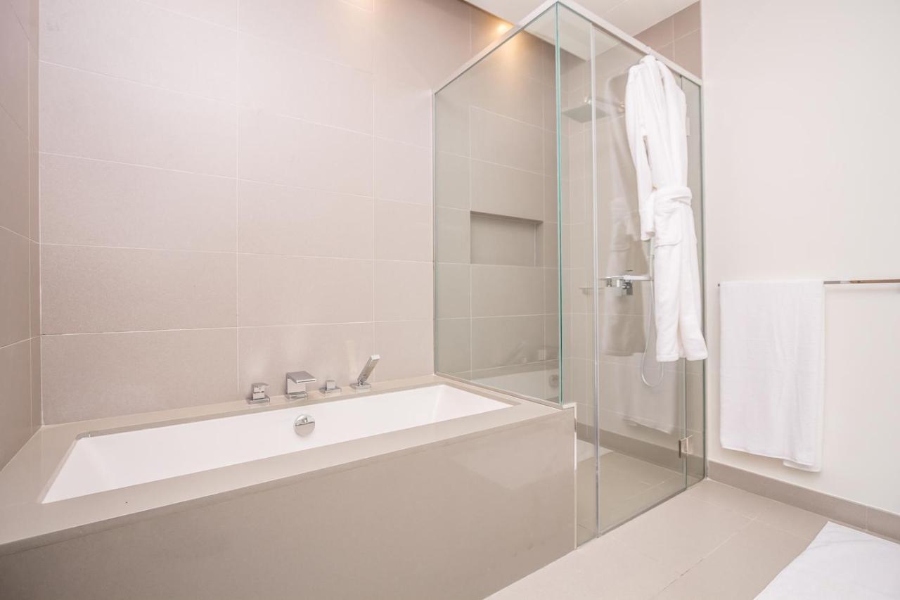 Dhh - Opposite To City Walk Mall - 3 Beds With Maids Room Dubái Habitación foto