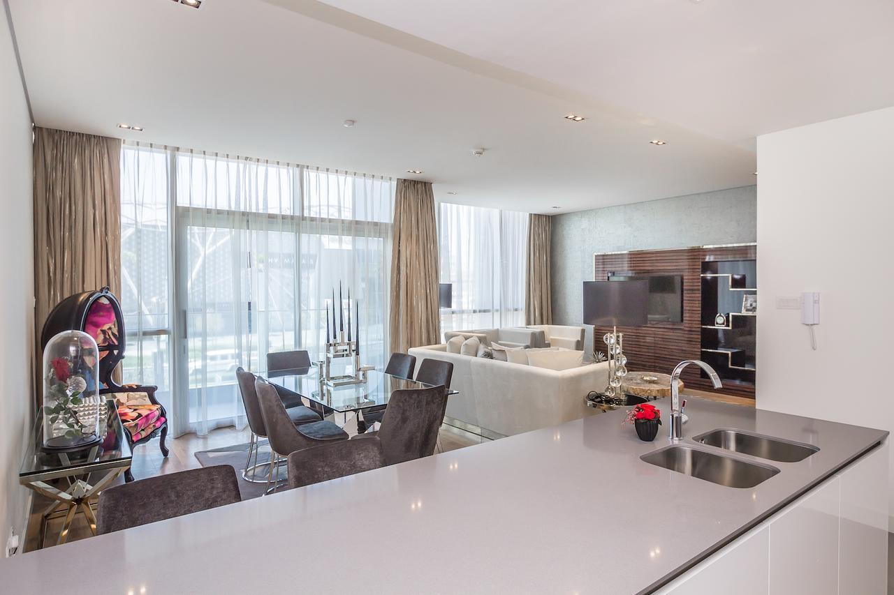 Dhh - Opposite To City Walk Mall - 3 Beds With Maids Room Dubái Habitación foto